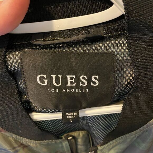 Guess Mens Large Designer bomber jacket Green, Blue, & Red brush stroke pattern - Picture 3 of 9